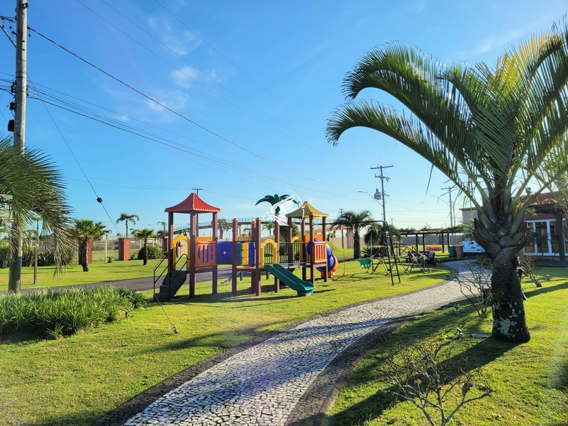 Lote/Terreno beira lago à venda no condomínio Riviera em Xangri-Lá: 53ª foto da galeria de imagens do imóvel