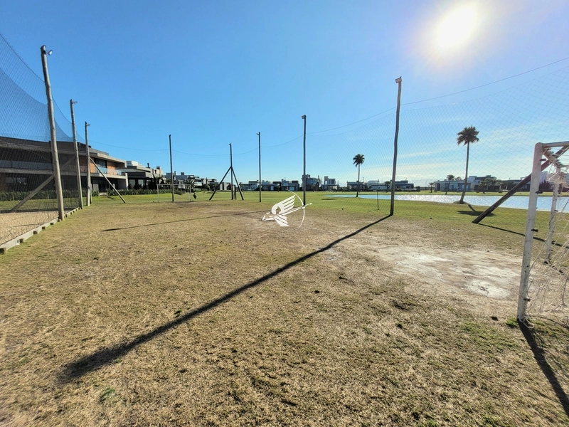 Lote/Terreno beira lago à venda no condomínio Riviera em Xangri-Lá: 31ª foto da galeria de imagens do imóvel