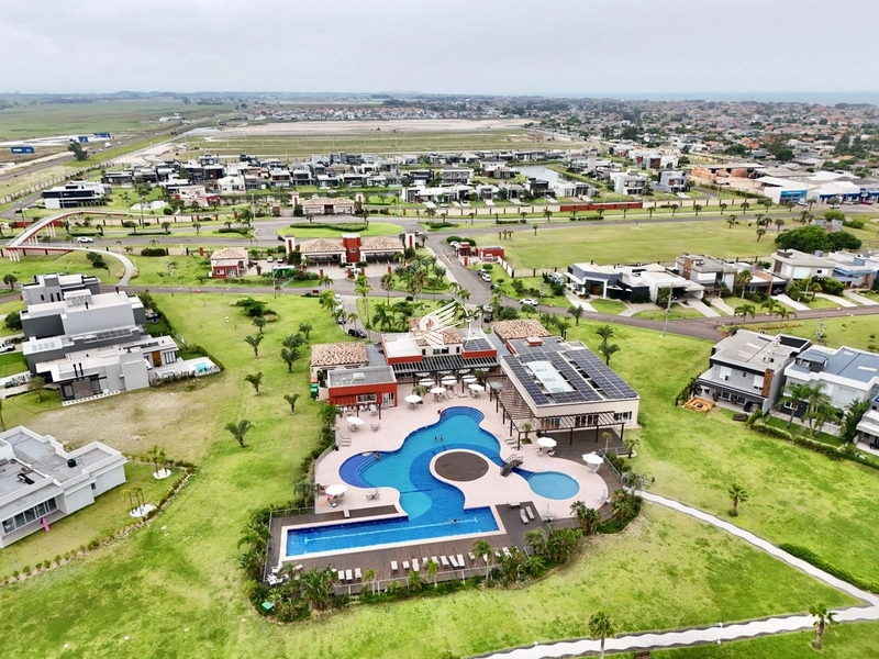 Lote/Terreno beira lago à venda no condomínio Riviera em Xangri-Lá: 61ª foto da galeria de imagens do imóvel