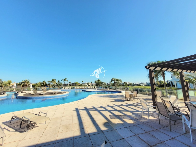 Lote/Terreno beira lago à venda no condomínio Riviera em Xangri-Lá: 4ª foto da galeria de imagens do imóvel