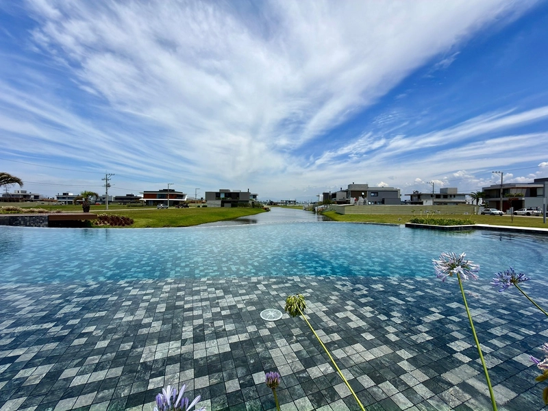 Lote/Terreno beira lago à venda no condomínio Amare Home Resort : 7ª foto da galeria de imagens do imóvel