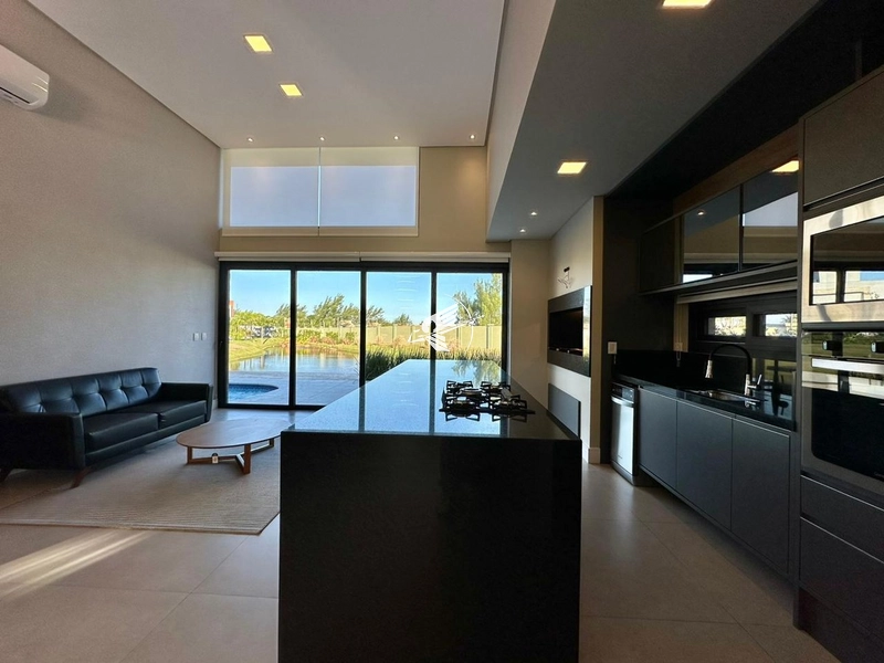 Casa Beira Lago à venda no condomínio Celebration em Xangri-Lá: 8ª foto da galeria de imagens do imóvel