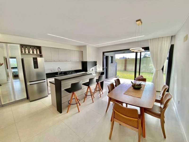 Casa à venda no condomínio Riviera em Xangri-Lá: 3ª foto da galeria de imagens do imóvel