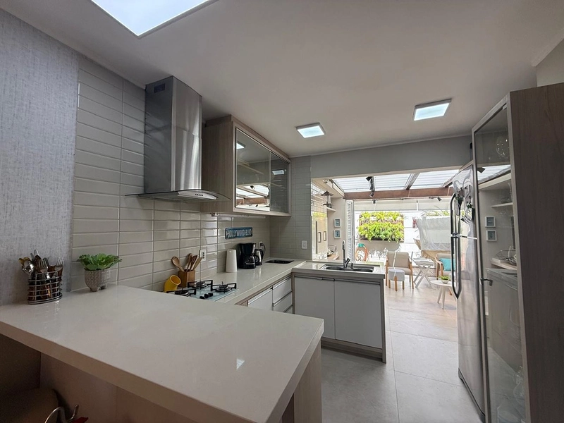 Casa frente lago no condomínio Casa Hermosa em Xangri-Lá: 4ª foto da galeria de imagens do imóvel