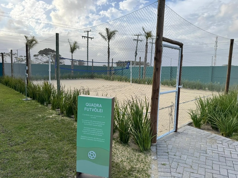 Lote/Terreno beira lago no condomínio Wave Home Resort : 10ª foto da galeria de imagens do imóvel