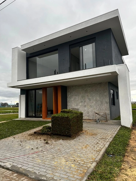 Lote/Terreno beira lago à venda no condomínio Wave em Xangri-Lá: 1ª foto da galeria de imagens do imóvel