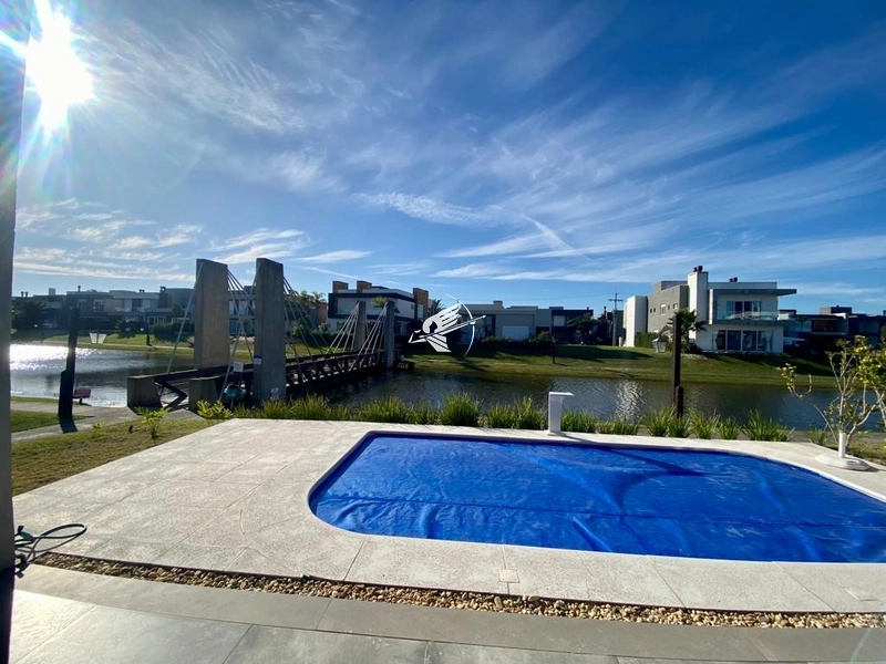 Casa beira lago à venda no condomínio Capão Ilhas Resort: 13ª foto da galeria de imagens do imóvel