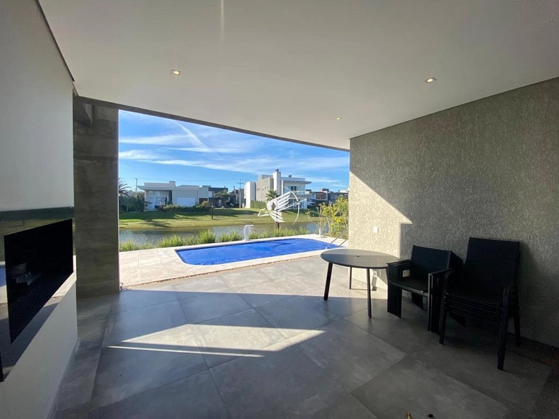 Casa beira lago à venda no condomínio Capão Ilhas Resort: 12ª foto da galeria de imagens do imóvel