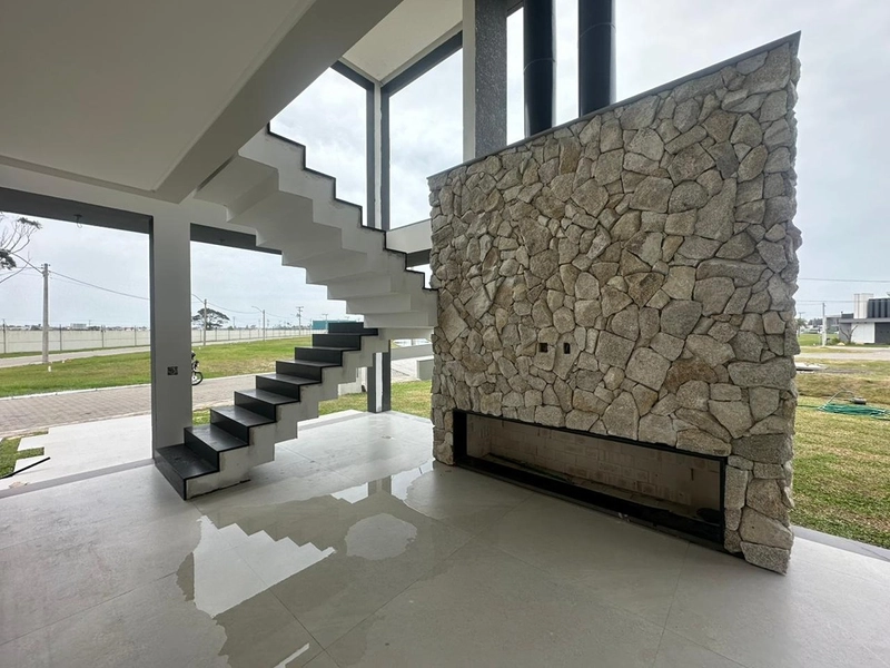 Sobrado beira lago no condomínio Allure Beach Condo: 3ª foto da galeria de imagens do imóvel