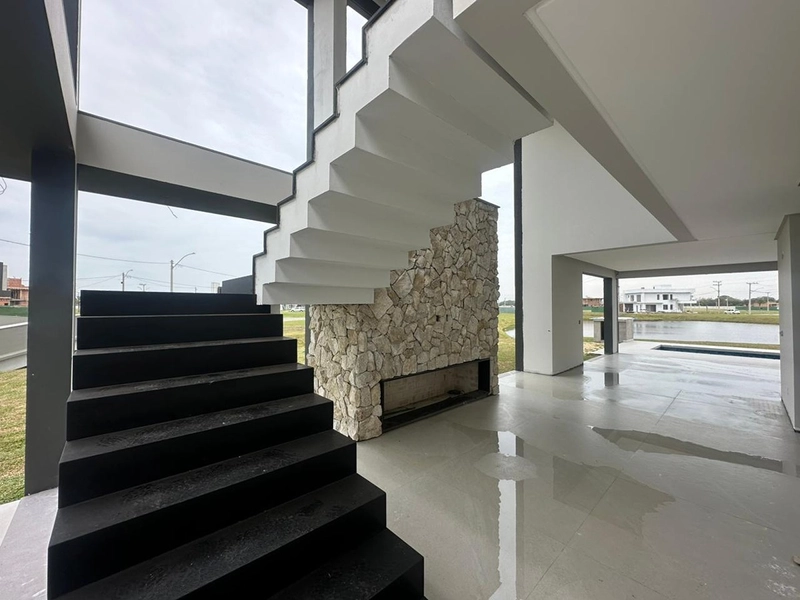 Sobrado beira lago no condomínio Allure Beach Condo: 4ª foto da galeria de imagens do imóvel