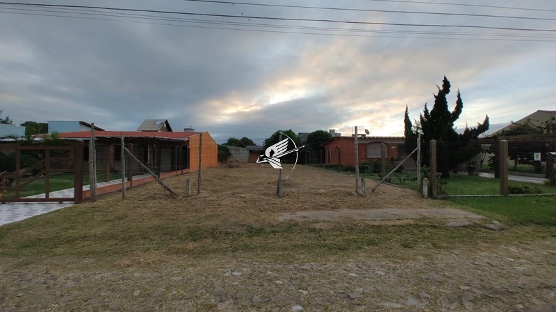 Terreno á venda em Xangri-lá: 4ª foto da galeria de imagens do imóvel