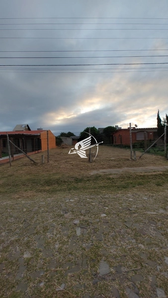 Terreno á venda em Xangri-lá: 1ª foto da galeria de imagens do imóvel