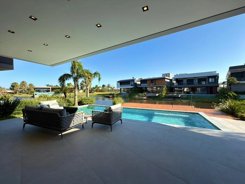 Sobrado beira lago no Condomínio Sense em Xangri-Lá: 17ª foto da galeria de imagens do imóvel