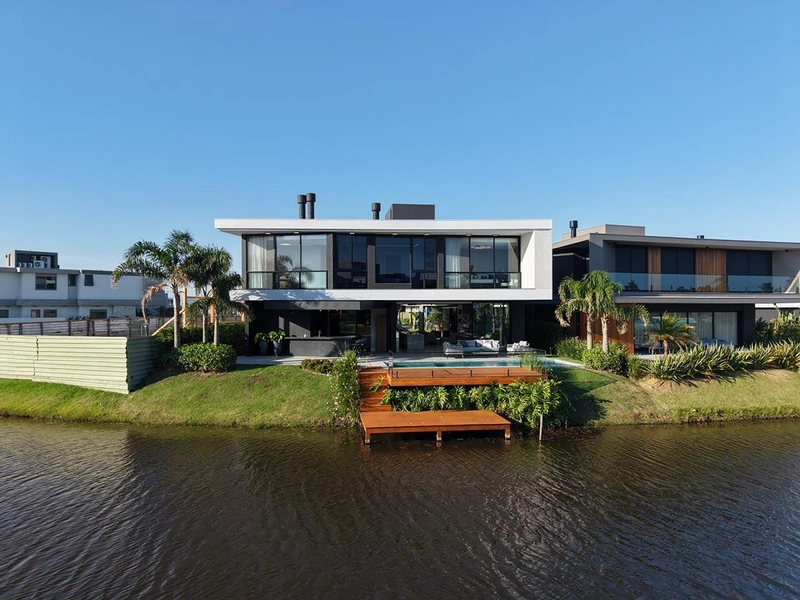 Sobrado beira lago no Condomínio Sense em Xangri-Lá: 24ª foto da galeria de imagens do imóvel