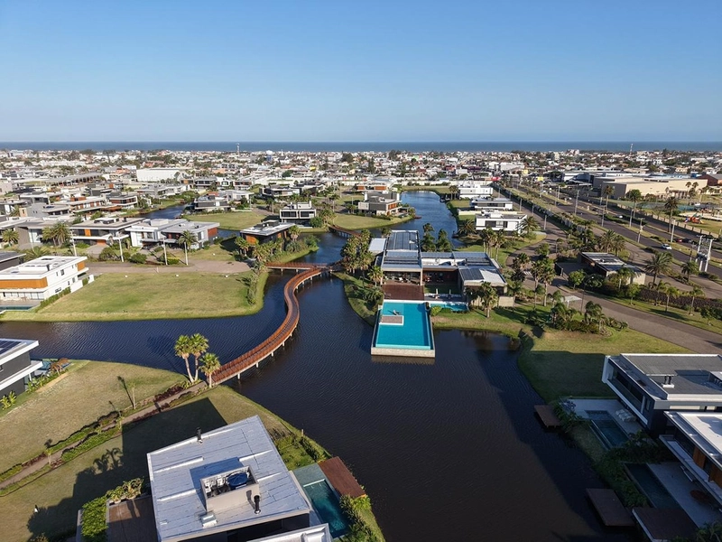 Sobrado beira lago no Condomínio Sense em Xangri-Lá: 28ª foto da galeria de imagens do imóvel