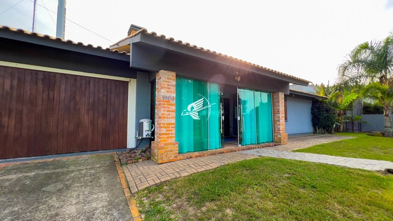 Casa á venda em Atlântida: 1ª foto da galeria de imagens do imóvel