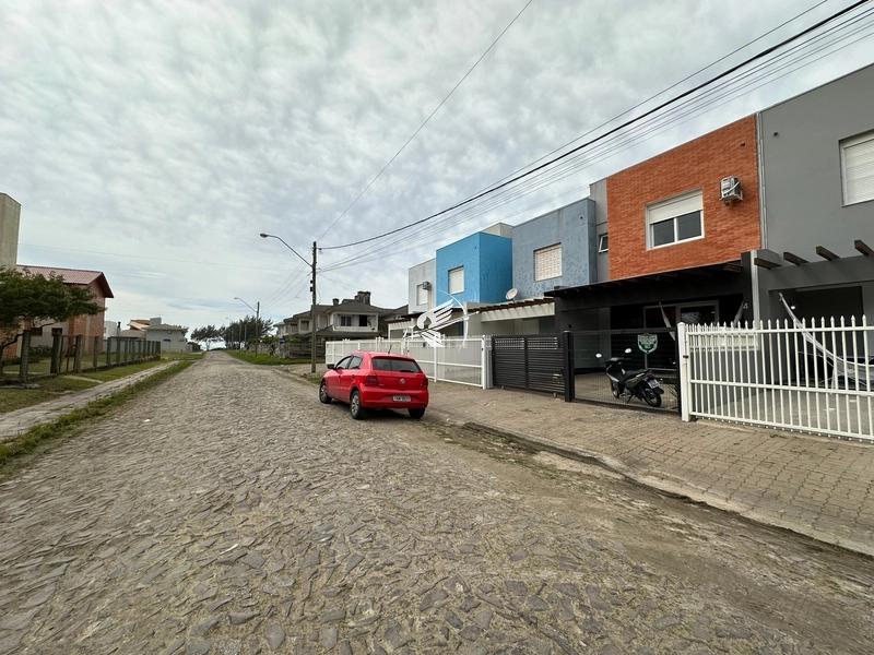 Sobrado à venda em Noiva do Mar: 3ª foto da galeria de imagens do imóvel