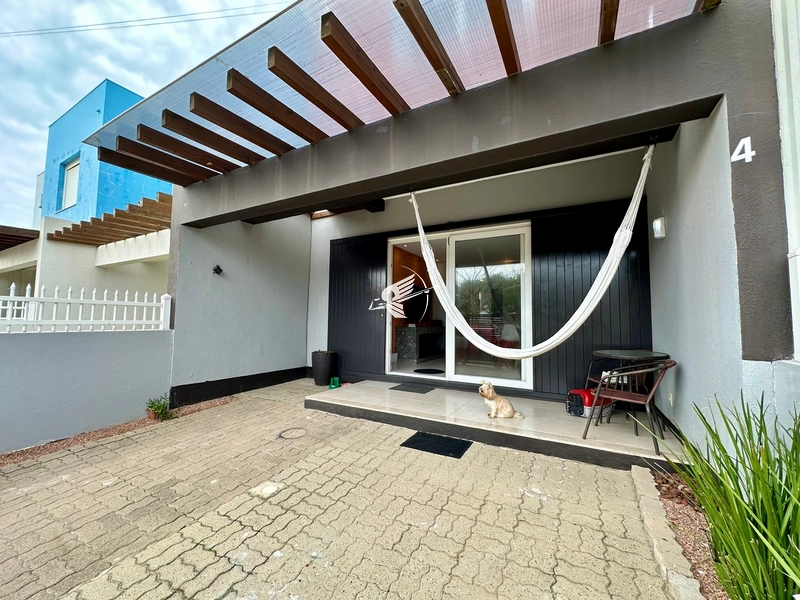 Sobrado à venda em Noiva do Mar: 2ª foto da galeria de imagens do imóvel