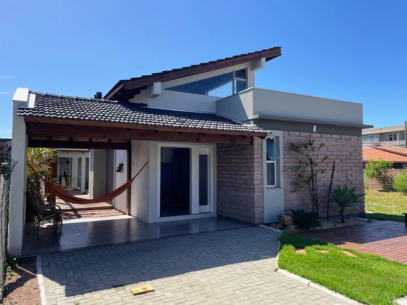 Casa à venda no Centro de Xangri-Lá: 1ª foto da galeria de imagens do imóvel