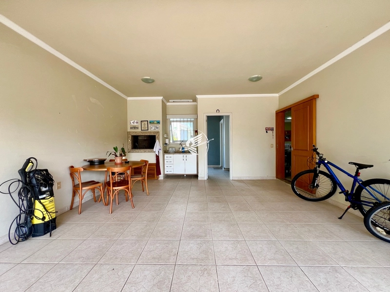 Casa térrea à venda no Centro de Xangri-Lá: 4ª foto da galeria de imagens do imóvel