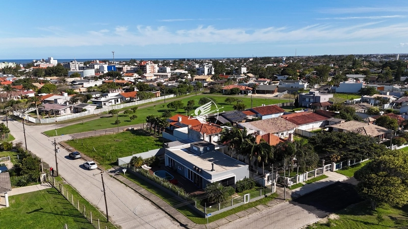 Casa à venda em Atlântida: 2ª foto da galeria de imagens do imóvel