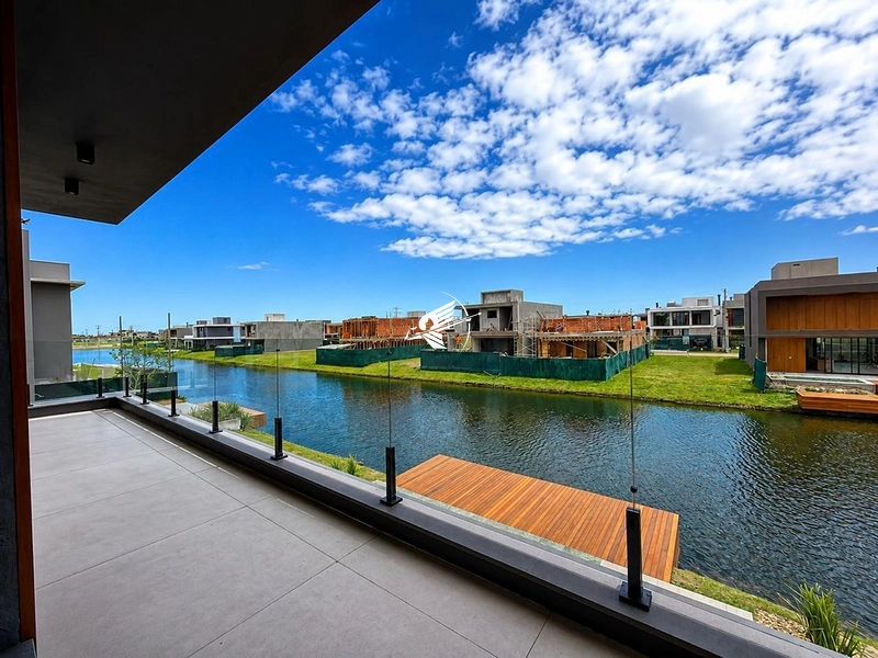 Sobrado Beira Lago  Mobiliado e Decorado no condomínio Zen: 39ª foto da galeria de imagens do imóvel