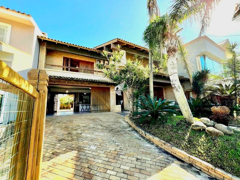 Casa à venda no Centro - Xangri-Lá: 1ª foto da galeria de imagens do imóvel
