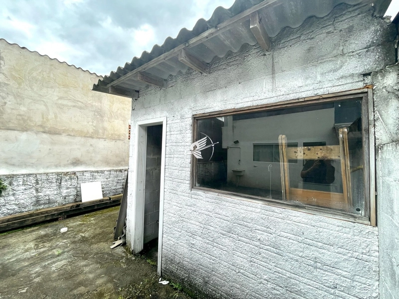 Sobrado à venda no Centro de Xangri-Lá: 2ª foto da galeria de imagens do imóvel