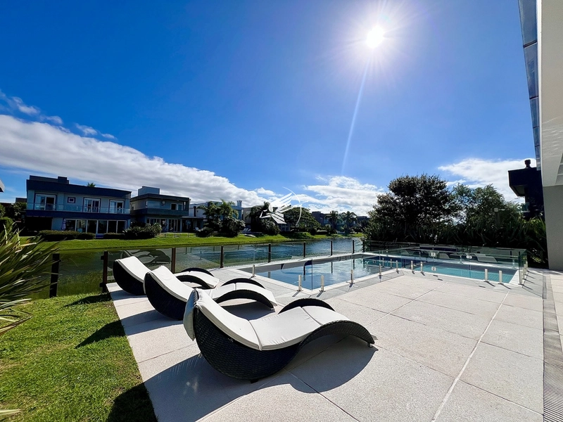 Casa Beira Lago à venda no Condomínio Enseada Lagos: 41ª foto da galeria de imagens do imóvel