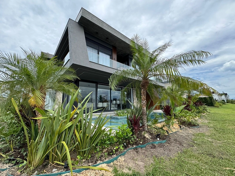 Sobrado beira lago no condomínio Sunset em Xangri-Lá: 8ª foto da galeria de imagens do imóvel