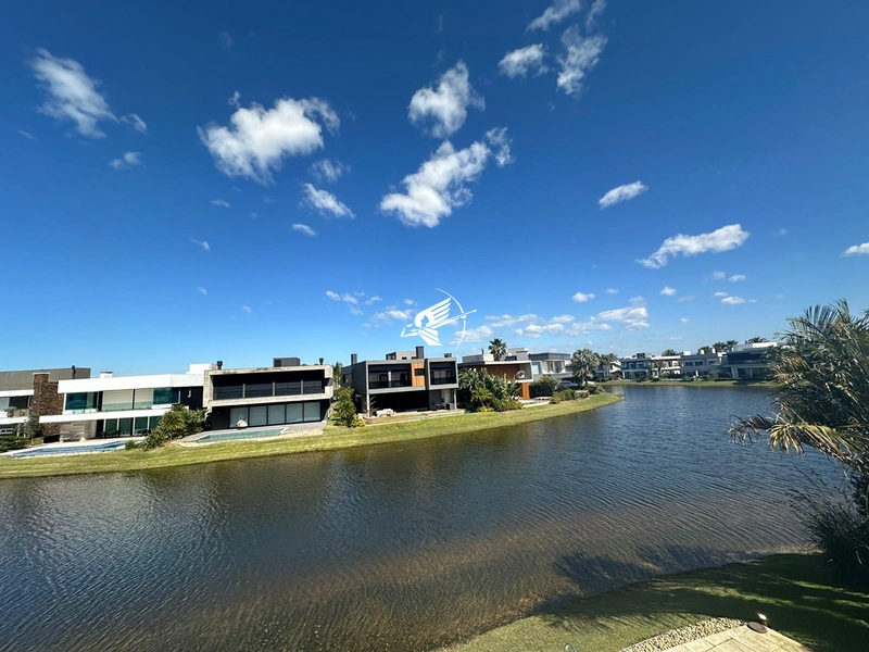 Sobrado beira lago à venda no condomínio Enseada Lagos : 19ª foto da galeria de imagens do imóvel