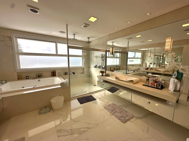 Mansão beira lago no condomínio Enseada Lagos em Xangri-Lá: 45ª foto da galeria de imagens do imóvel