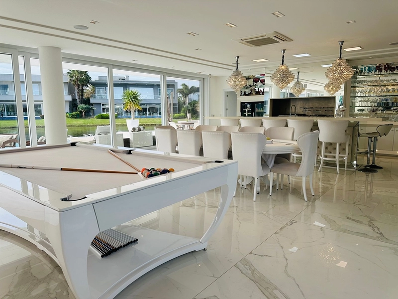 Mansão beira lago no condomínio Enseada Lagos em Xangri-Lá: 8ª foto da galeria de imagens do imóvel