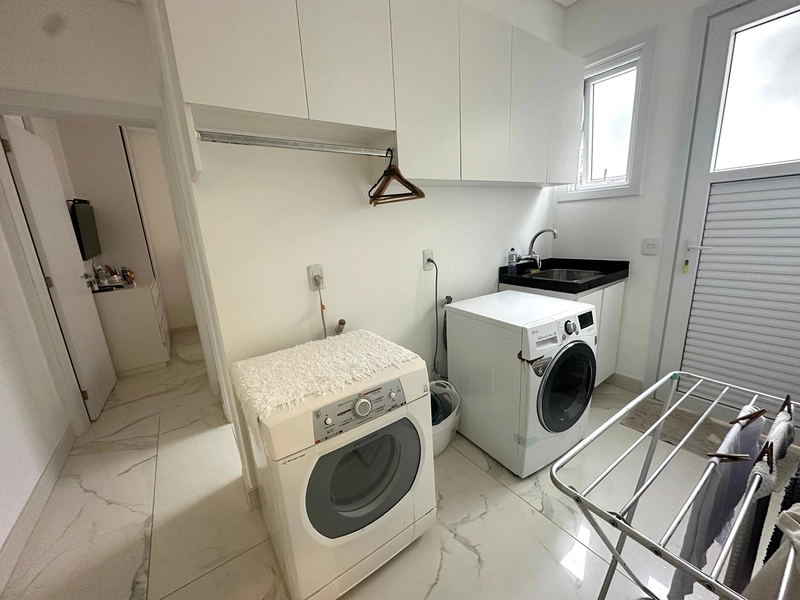 Mansão beira lago no condomínio Enseada Lagos em Xangri-Lá: 34ª foto da galeria de imagens do imóvel