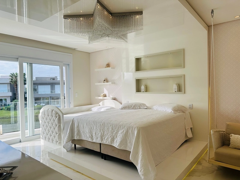 Mansão beira lago no condomínio Enseada Lagos em Xangri-Lá: 55ª foto da galeria de imagens do imóvel