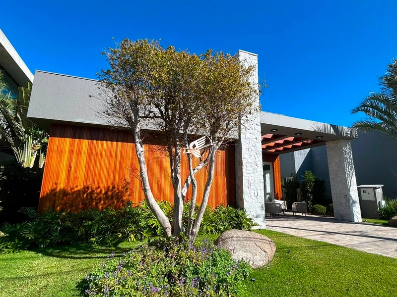 Casa térrea no Condomínio Enseada Lagos: 1ª foto da galeria de imagens do imóvel