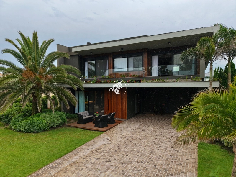 Sobrado à venda no condomínio Playa Vista em Xangri-Lá: 1ª foto da galeria de imagens do imóvel