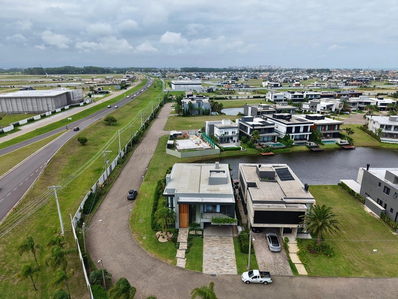 Sobrado beira lago à venda no condomínio Sense em Xangri-Lá: 51ª foto da galeria de imagens do imóvel