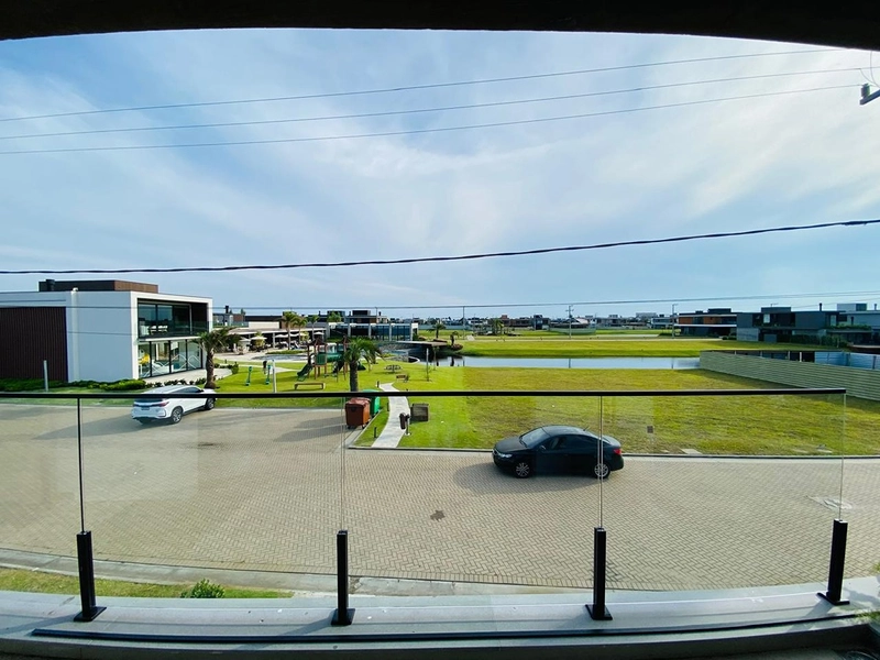 Sobrado beira lago no condomínio Amare Home Resort em Xangri-Lá: 28ª foto da galeria de imagens do imóvel