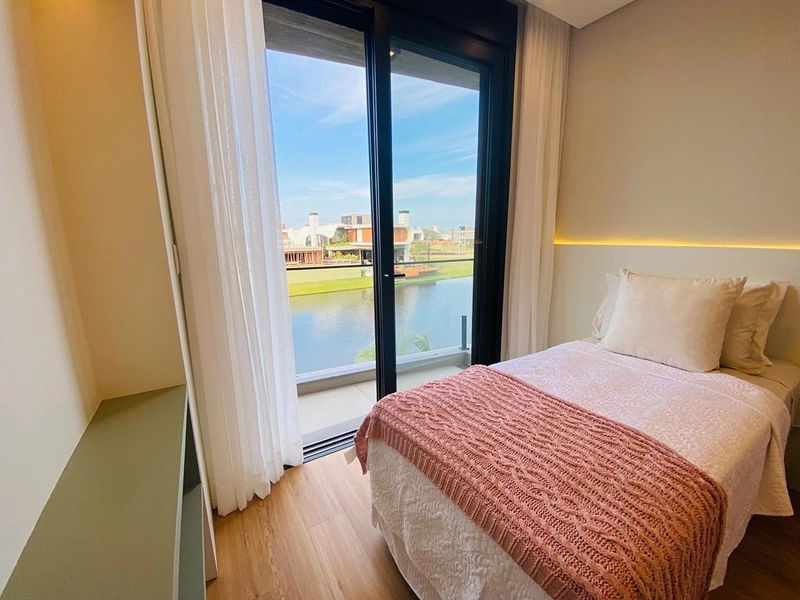 Sobrado beira lago no condomínio Amare Home Resort em Xangri-Lá: 45ª foto da galeria de imagens do imóvel