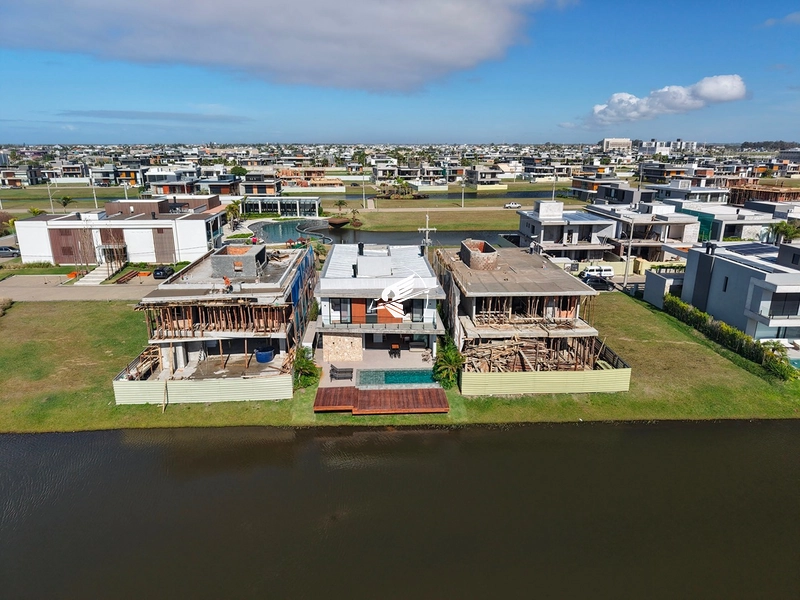 Sobrado beira lago no condomínio Amare Home Resort em Xangri-Lá: 67ª foto da galeria de imagens do imóvel