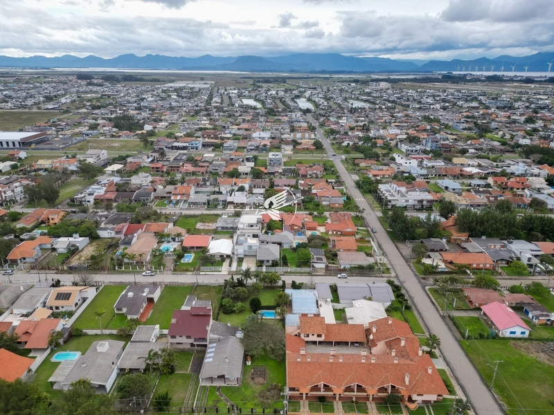 Casa térrea à venda no Centro de Xangri-Lá: 5ª foto da galeria de imagens do imóvel