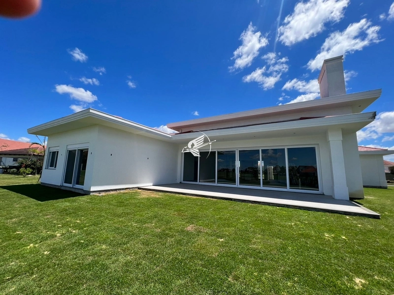 Casa beira lago à venda no condomínio Green Village Golf Club: 6ª foto da galeria de imagens do imóvel