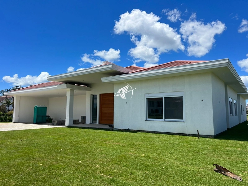 Casa beira lago à venda no condomínio Green Village Golf Club: 10ª foto da galeria de imagens do imóvel