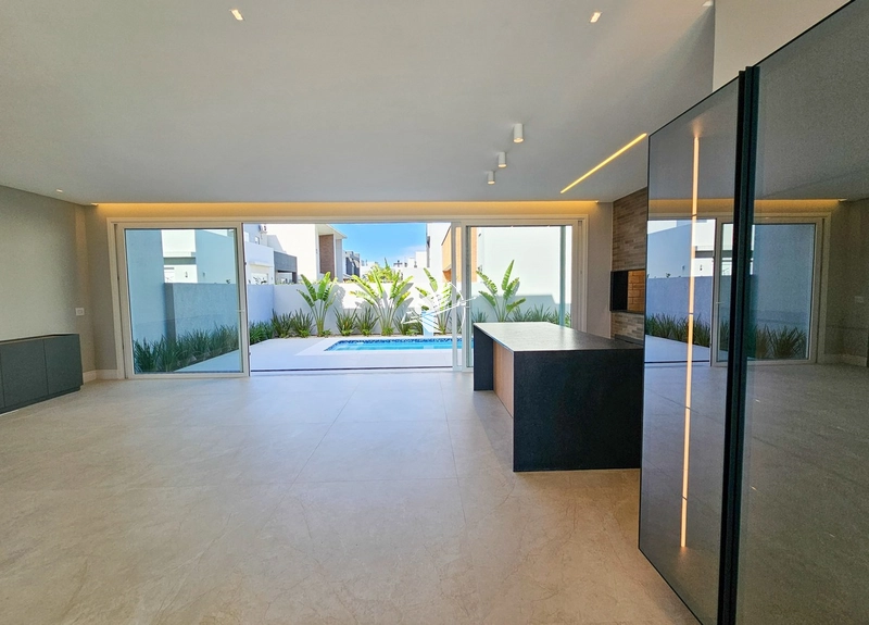 Casa frente lago à venda no condomínio Las Palmas - Xangri-Lá: 5ª foto da galeria de imagens do imóvel