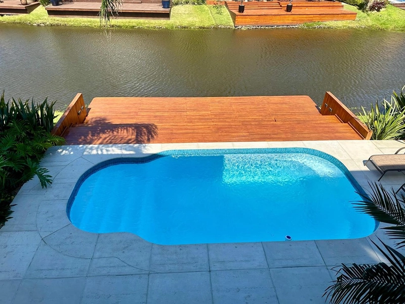 Sobrado beira lago no condomínio Malibu Beach Residence : 47ª foto da galeria de imagens do imóvel