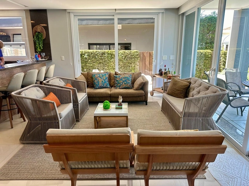 Sobrado beira lago no condomínio Malibu Beach Residence : 10ª foto da galeria de imagens do imóvel