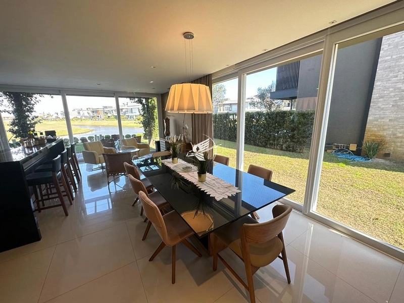 Casa beira lago à venda no condomínio Capão Ilhas Resort: 4ª foto da galeria de imagens do imóvel