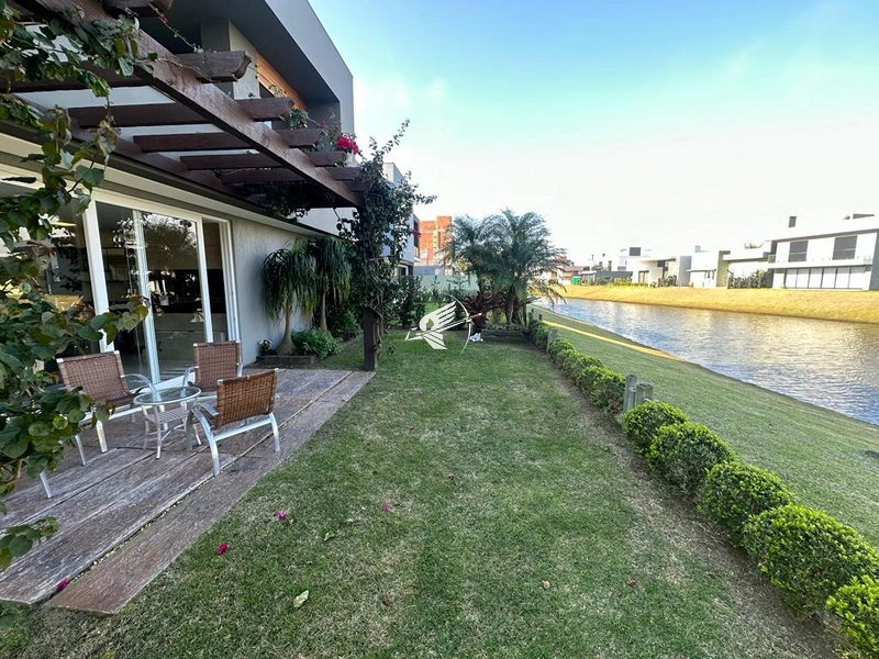 Casa beira lago à venda no condomínio Capão Ilhas Resort: 9ª foto da galeria de imagens do imóvel