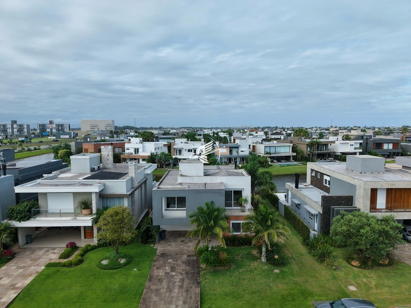 Casa Beira Lago à venda no condomínio Enseada Lagos em Xangri-Lá: 26ª foto da galeria de imagens do imóvel